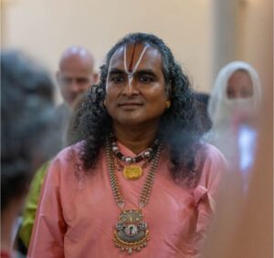 Paramahamsa Vishwananda: O Mestre Espiritual que Inspira e Transforma Vidas com o Amor Divino