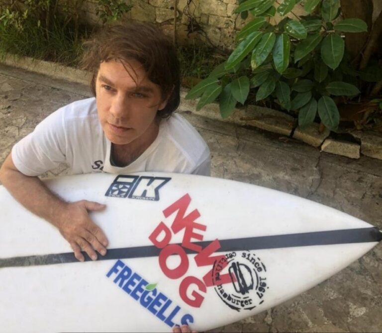 Arno Anhelli: Recordista Mundial de surf intensifica preparação para quebra de novo record