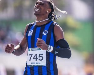 Alison vence 400m com barreiras com melhor marca mundial em