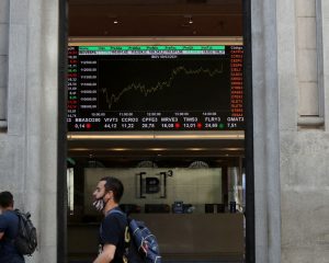 Bolsa supera os 164 mil pontos e bate terceiro recorde