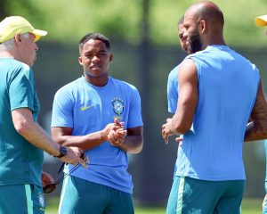 Brasil faz último treino antes de encarar Noruega pelas oitavas