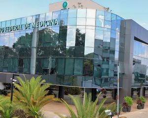 CFM estuda usar Enamed para conceder registro profissional