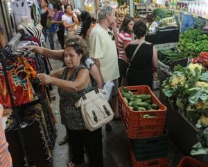 Cortes em auxílios sociais podem gerar retração em cidades do