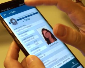 Eleitores fluminenses podem regularizar título neste sábado