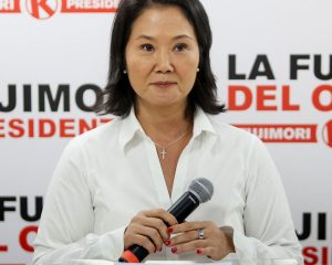 Fujimori se aproxima da presidência do Peru e Sánchez convoca