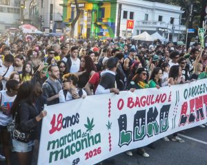 Marcha em São Paulo pede legalização da maconha