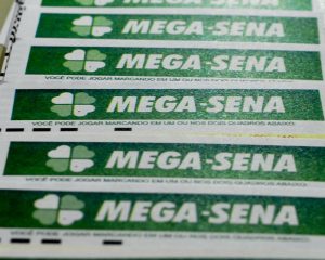 Mega-Sena acumula e prêmio principal vai para R$ 8 milhões
