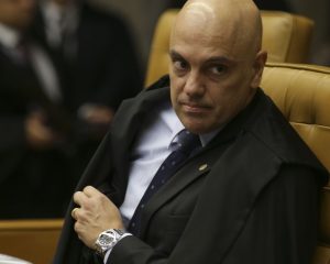 STF dá 48h para tribunais explicarem pagamentos acima do limite