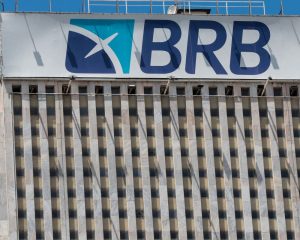 STF suspende julgamento sobre uso de imóveis públicos para salvar